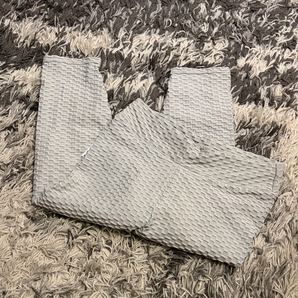 Textured Light Gray Leggings